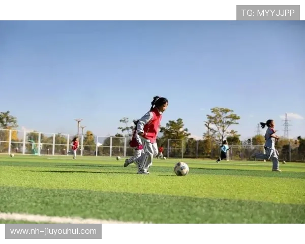 鲁甸足球衣服焕发青春活力展现地方文化魅力与运动精神结合